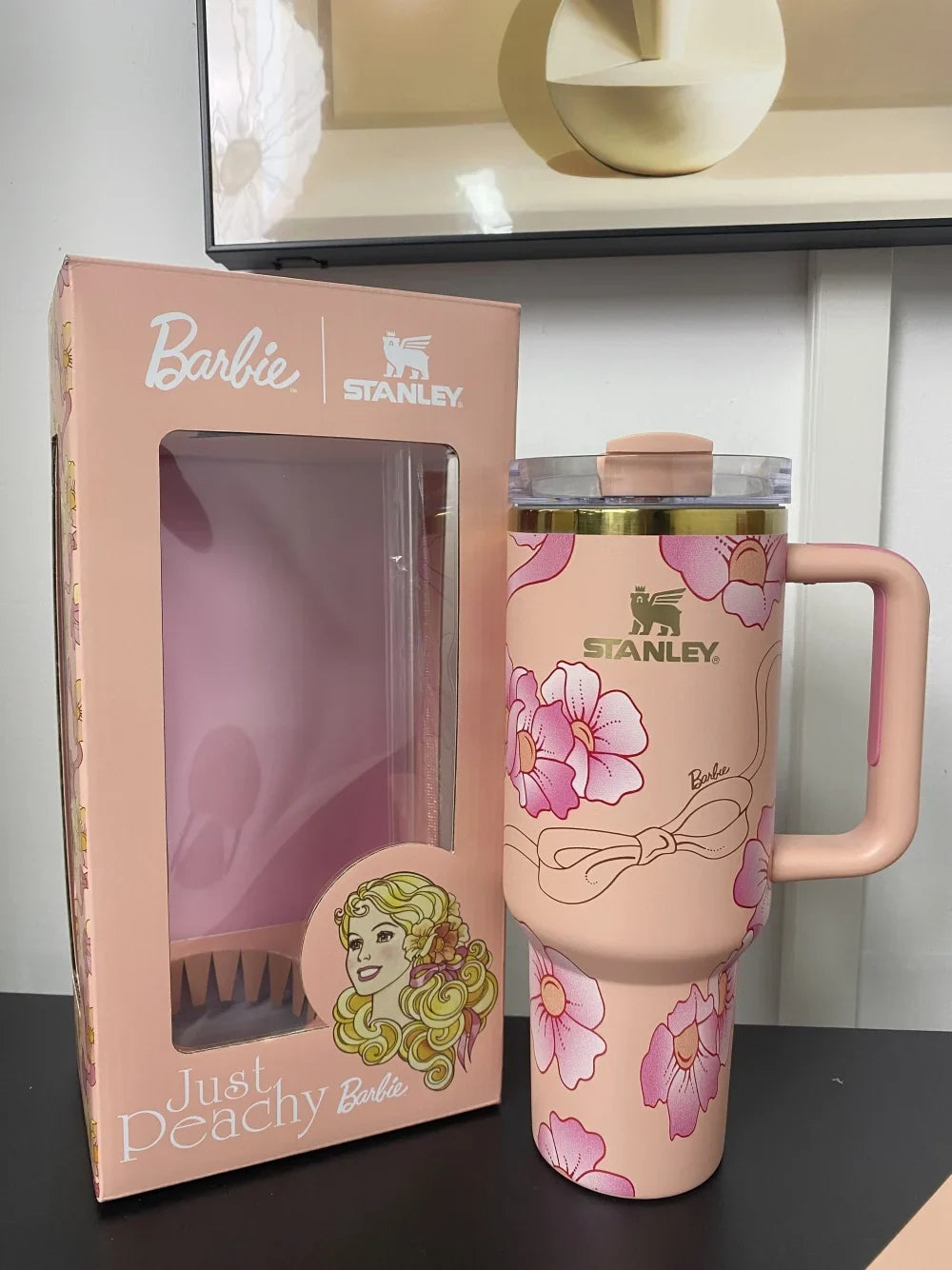 The Stanley x Barbie Quencher | 40 OZ - '80s Peaches 'N Cream