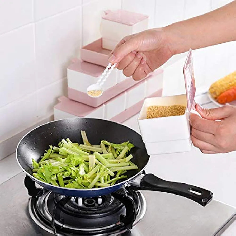 3 Grid Spice Storage Box With Spoon